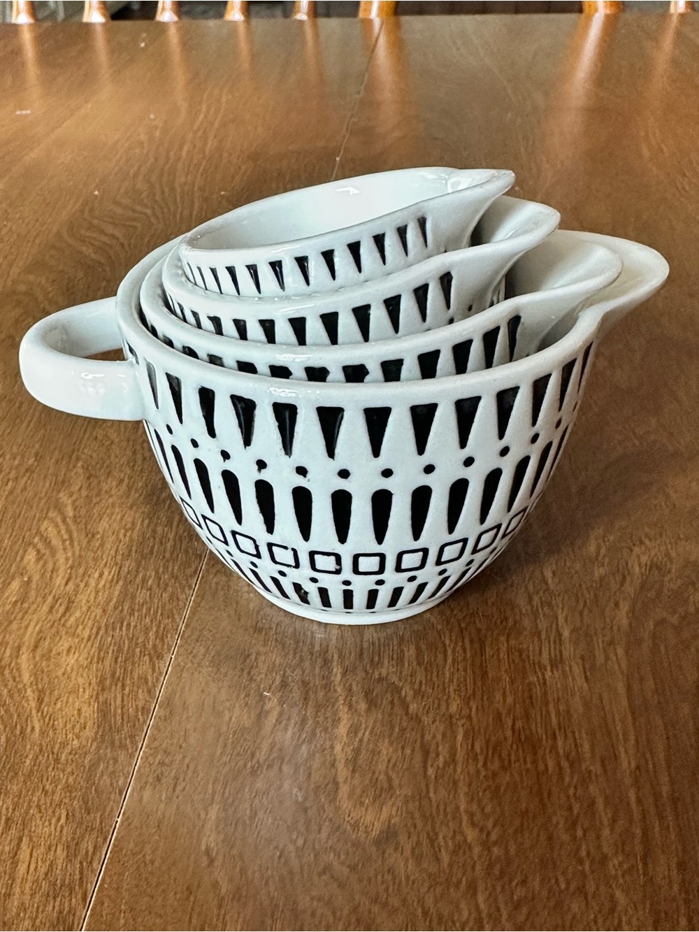 Stackable Ceramic Measuring/Pouring Cups in Black & White